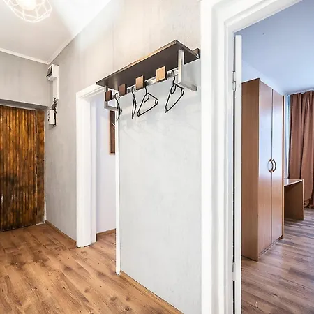 Winwinstay Peldu Old Town
